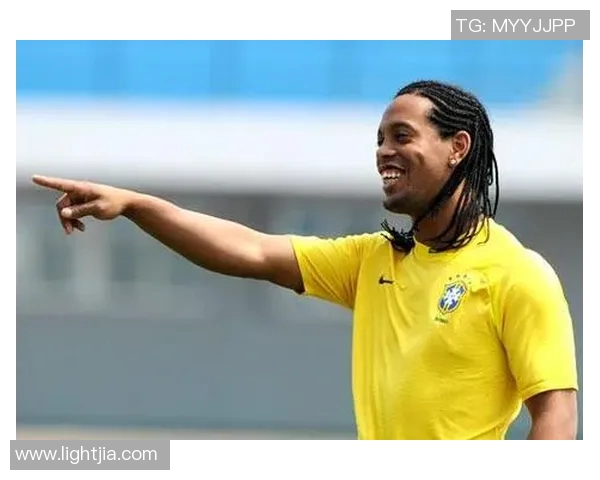 CCTV5盘点足坛巨星榜单展现世界足球传奇风采 CCTV5盘点足坛巨星榜单展现世界足球传奇风采