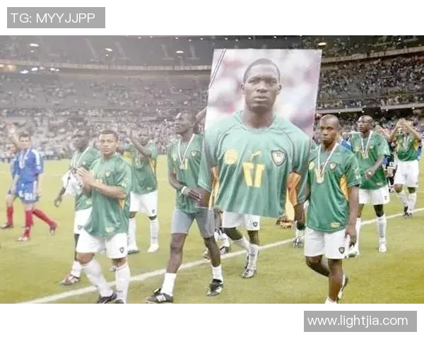 十四号球衣背后的传奇故事 谁是足球场上的14号巨星